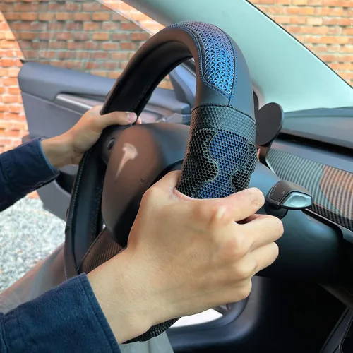 Vista 9 de PINCTROT Comfy Grip - Funda para volante para Tesla Model Y/3 2016-2025 2026 Standard/Highland/Juniper, forma de D de 14 pulgadas tamaño pequeño