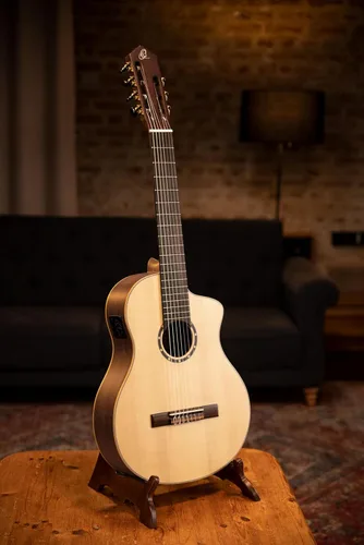Vista 12 de Family Series Pro - Guitarra clásica de nailon acústico eléctrico de 7 cuerdas con bolsa