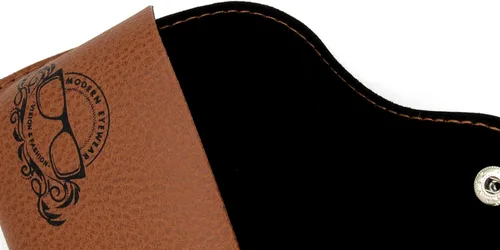 Vista 3 de Modern Eyewear Funda de cuero para gafas de sol portátil para mujeres y hombres