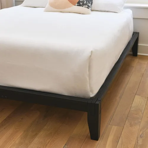 Vista 9 de Main + Mesa Yume - Cama moderna de plataforma de madera maciza con carpintería japonesa, acabado negro, tamaño Queen
