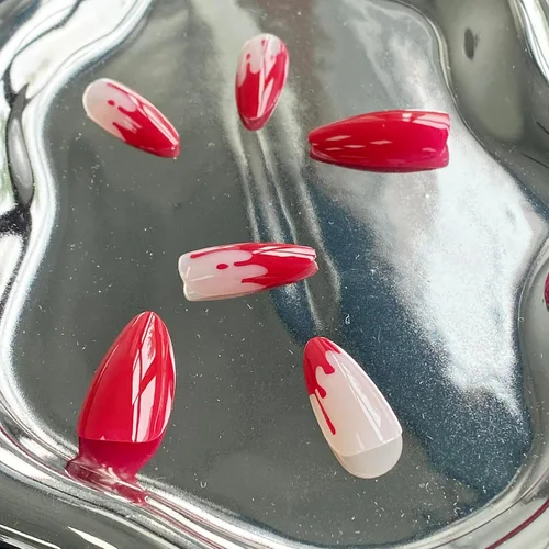 Vista 5 de Uñas postizas a presión de Halloween, uñas postizas de almendra, cobertura completa, uñas postizas rojas con diseños de gotas de sangre, punta 14