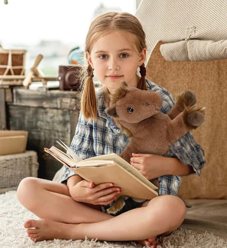 Vista 7 de DolliBu Fancy - Caballo marrón mentiroso súper suave, lindos animales de peluche realistas para niñas, niños, adultos, regalos de animales
