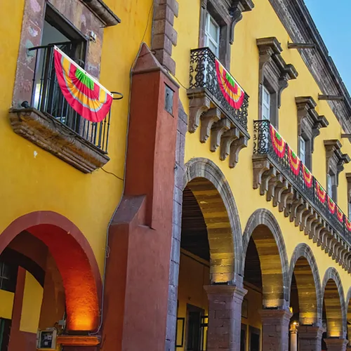 Vista 7 de 8 banderas de banderín de serape para fiesta, 3 x 1.5 pies, bandera de fanáticos del Cinco de Mayo, bandera de fanáticos de fiesta para festivales