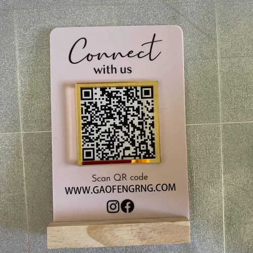 Vista 3 de Letrero de Código QR Personalizado Multi Negocio Mini Letrero de Pantalla QR Escanear para Pagar Personalizado Venmo Instagram App Letreros de Redes