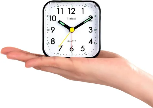 Vista 2 de Tinload Reloj despertador analógico de viaje con batería pequeño, silencioso, sin tictac, suave despertador, sonidos de pitido ascendente, Negro