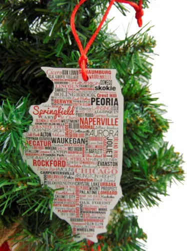 Vista 2 de Adorno de madera para árbol de Navidad de Illinois con nombres de ciudades