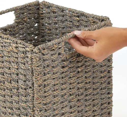 Vista 5 de mDesign Seagrass - Organizador de cestas tejidas con asas, almacenamiento para dormitorio, oficina, sala de estar, baño, perfecto