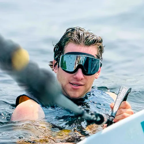 Vista 12 de ÆRA Gafas de natación ultraligeras sin marco, lente nanotecnológica antivaho, 100% protección UV, surf, SUP, moto acuática, esquí acuático, aguas