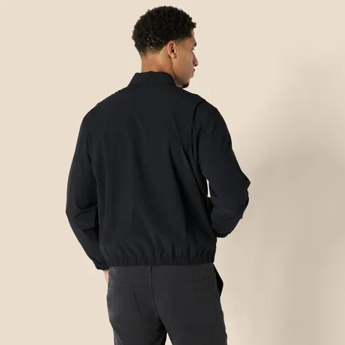 Vista 2 de Amazon Essentials Chaqueta bomber ligera y elástica con cremallera para hombre