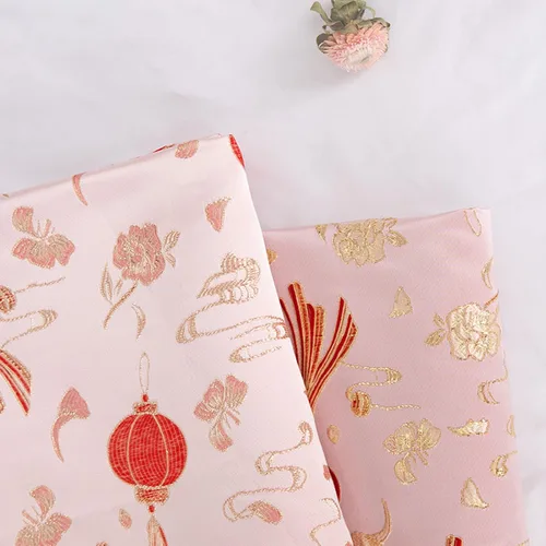 Vista 8 de BAWHO Besutiful Dyeing Jacquard Silk Satin Fabric Inelastic Cheongsam Style Pink Festive Red Lantern Pattern Golden Line Edge Cloth for Tang Suit