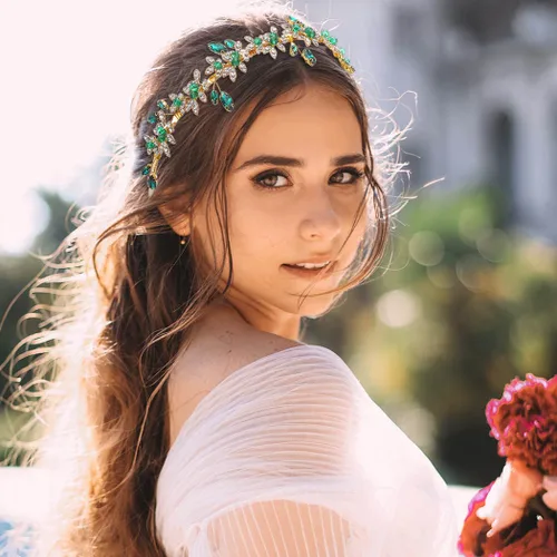 Vista 4 de JEAIRTS Diadema de diamantes de imitación verde esmeralda, accesorios para el cabello para mujer