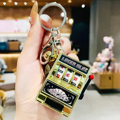 Vista 2 de ARFUKA Llavero con ranura para máquina de frutas llavero de metal regalo de Navidad cumpleaños día de San Valentín para hombres y mujeres Oro S