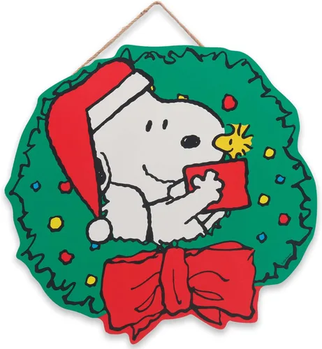 Vista 7 de Peanuts Snoopy Corona de copos de nieve colgante de madera para decoración de pared - Rústico signo navideño de Peanuts para decorar el hogar