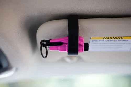 Vista 3 de Resqme Accessory Pack - Herramienta original de emergencia para escape de automóvil, cortador de cinturón de seguridad 2 en 1 y rompeventanas