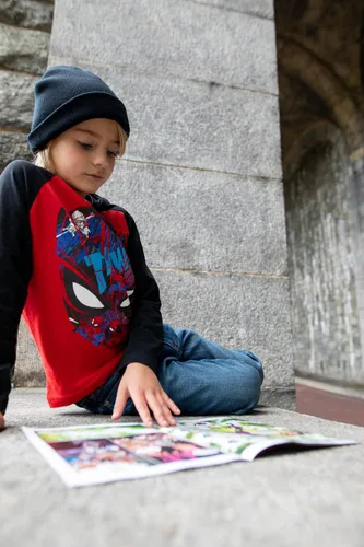 Vista 2 de Marvel Avengers Spider-Man - Camiseta raglán para niños pequeños y grandes, paquete de 3