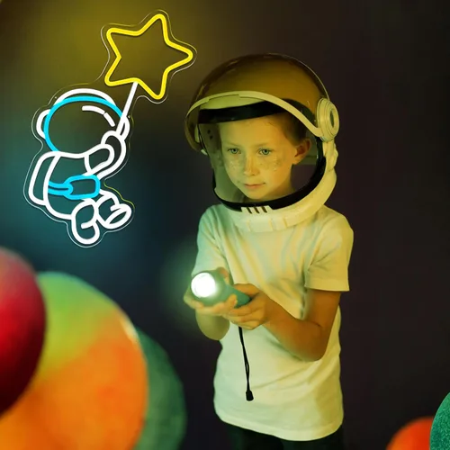 Vista 4 de Letrero de neón de estrella de astronauta, luz LED de neón para decoración de pared, regulable, astronauta sosteniendo estrellas, luces