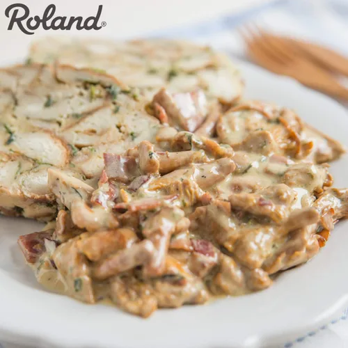 Vista 6 de Roland Foods Champiñones rebozuelos enlatados, alimentos enlatados especiales, lata de 7.9 onzas
