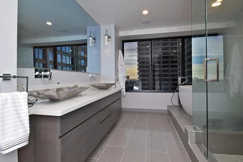 Vista 5 de ET2 E22771-91PC Fizz IV Bubble Glass Cilindro Mini LED Lámpara de techo colgante, 1 luz 3 vatios, cromo pulido