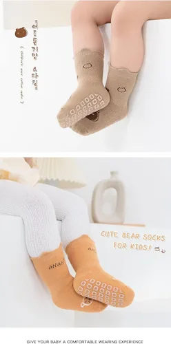Vista 3 de Calcetines antideslizantes para bebés recién nacidos, calcetines antideslizantes con agarres para niñas y niños
