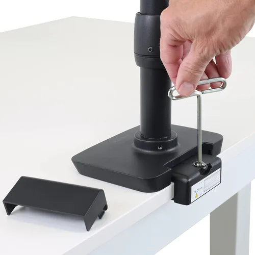 Vista 3 de Ergotron Abrazadera en C de montaje superior de perfil bajo – Complemento para versiones de abrazadera de perfil bajo de escritorio LX, escritorio