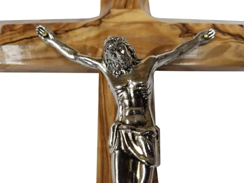 Vista 2 de Bethlehem Gifts TM Cruz de madera de olivo con crucifijo (8 pulgadas de alto)