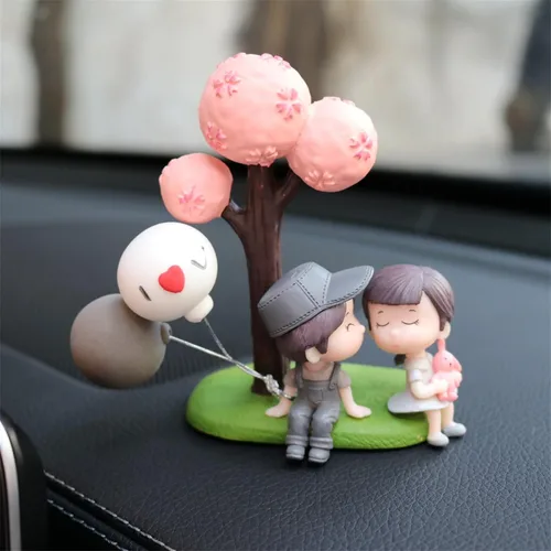 Vista 3 de Adornos lindos para parejas, decoración de automóvil, dibujos animados lindos, figuras de acción para parejas, adorno de globo, decoración de globo