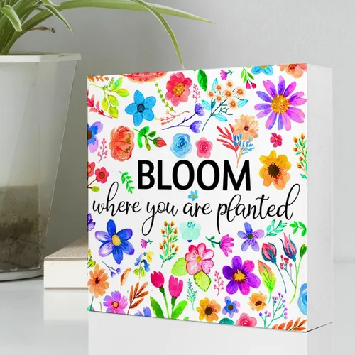 Vista 3 de Decoración de escritorio de primavera, letrero de madera con texto en inglés "Bloom Where You Are Planted", decoración de escritorio de flores