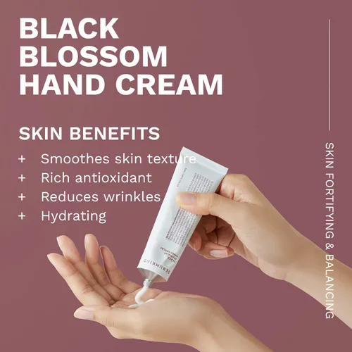 Vista 2 de SERUMKIND Black Blossom - Suero de manos nutritiva para manos secas y agrietadas con polvo de tulipán negro, suaviza y suaviza la textura de la piel