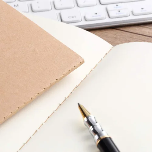 Vista 2 de Paquete de 24 cuadernos grandes de 8.5 x 11 pulgadas en blanco sin forro