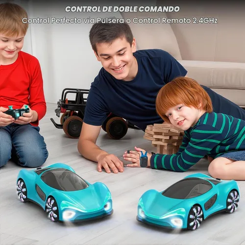 Vista 4 de SIMREX Auto de control remoto con detección de gestos con base de carga, juguete de auto de acrobacias a control remoto giratorio de 360°, tiempo