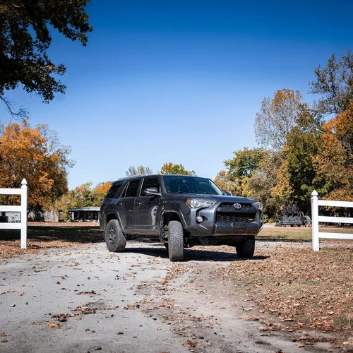 Vista 2 de Rough Country Kit de elevación de 2 pulgadas para Toyota 4-Runner 4WD 2010-2024 - 764