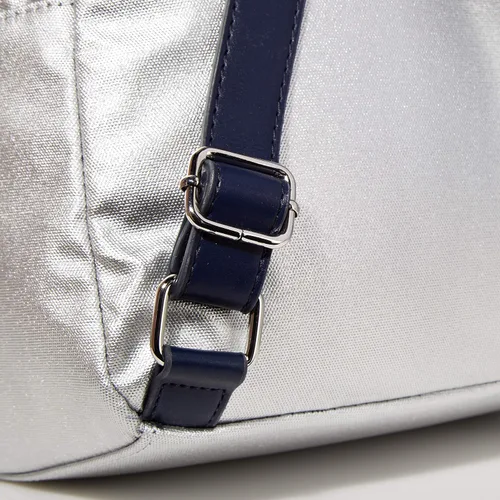Vista 4 de Tommy Hilfiger Mochila Julia para mujer, plateado