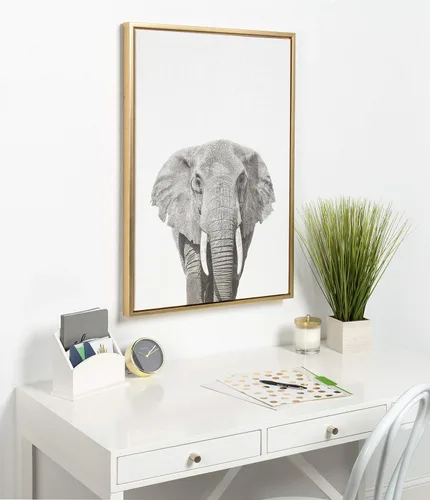 Vista 5 de Kate and Laurel Sylvie - Lienzo enmarcado con diseño de elefante y retrato en blanco y negro, arte de pared por Simon Te Tai, 23 x 33 pulgadas