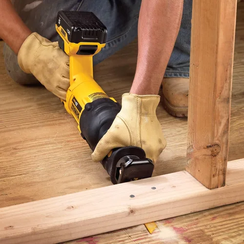 Vista 9 de DEWALT DCS380P1 Kit de sierra circular con batería de iones de litio 20V MAX