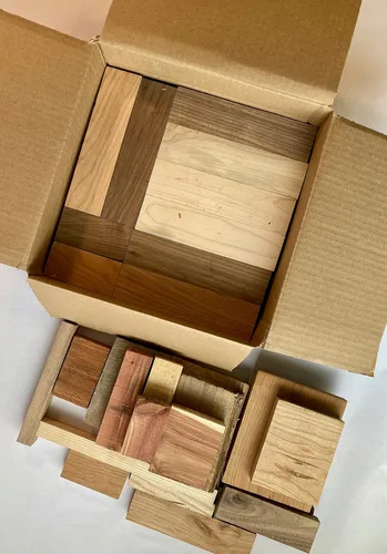 Vista 9 de Cajas de tablas de desechos sobrantes.