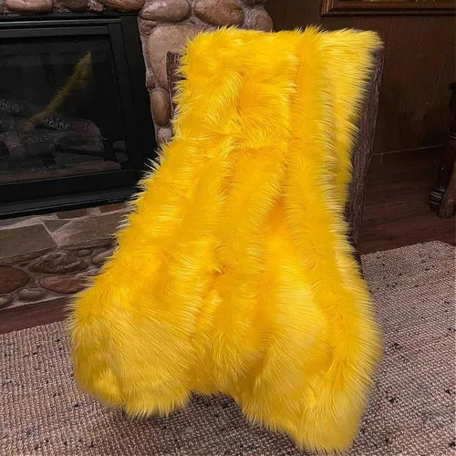 Vista 5 de Luxurious Soft Yellow Gold, Marigold, Sunflower, Faux Fur Throw, Custom Hand Made, Designer Throw Blanket, Bedspread, Comforter, Minky Lined Made in