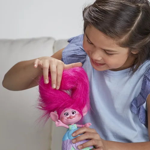 Vista 3 de DreamWorks Trolls Hair in the Air Poppy, multicolor, modelo: C1305