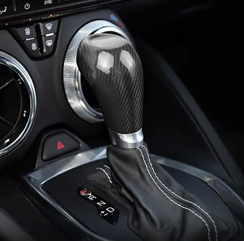 Vista 4 de iJDMTOY Carcasa para palanca de cambios de fibra de carbono, color negro brillante, compatible con Chevrolet 2016 en adelante Gen6 Camaro