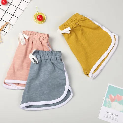 Vista 3 de JOCMIC Pantalones cortos deportivos para niñas, paquete de 3 pantalones cortos para correr, pantalones cortos de entrenamiento para niños