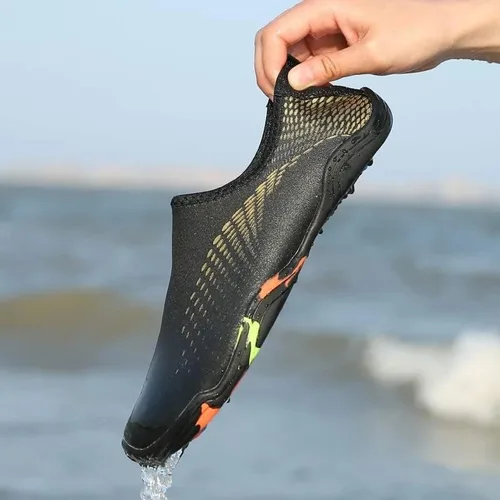 Vista 4 de KXDFDC - Zapatos de agua para hombre para mujer, tenis de natación para niños, sandalias de playa al aire libre, aguas arriba, secado rápido, río