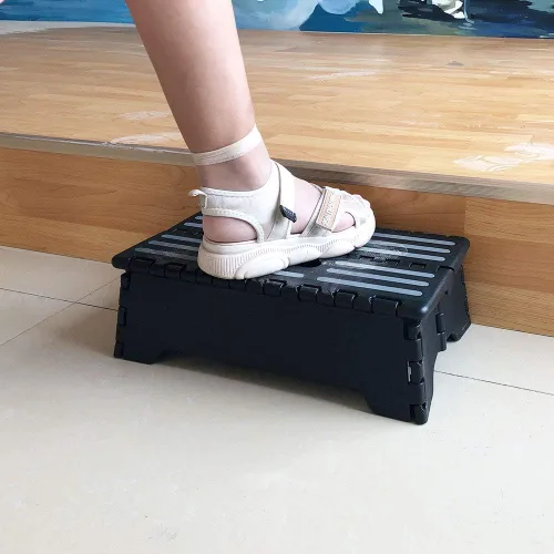 Vista 6 de Taburete plegable portátil de 5 pulgadas, seguro y estable, taburete plegable para automóvil, baño, dormitorio, taburetes para ancianos y adultos
