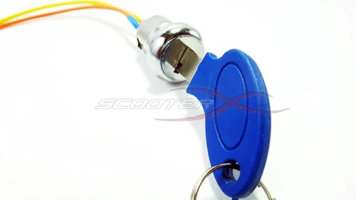 Vista 4 de Interruptor de encendido de 2 cables con 2 teclas, se adapta a muchos scooters de gas y eléctrico, Go Kart y bicicletas de bolsillo [1101]