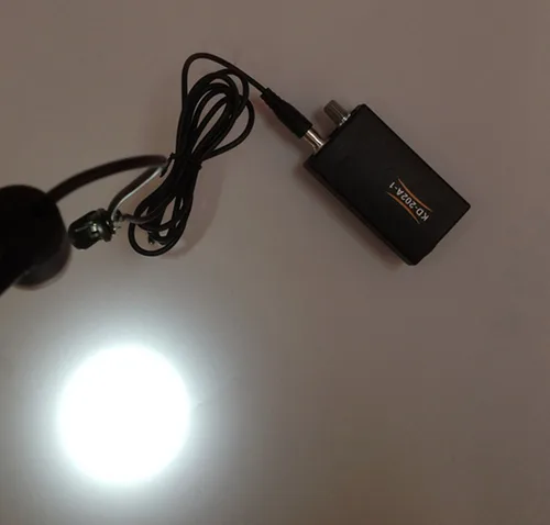 Vista 6 de (2.5 x 3 x 3.5 X opcionales) Songzi Optics - Las lupas dentales quirúrgicas quirúrgicas binoculares y faros delanteros LED vienen con un volante