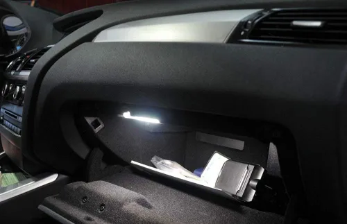 Vista 8 de iJDMTOY - Luces LED de cortesía para puerta de paso para Volkswagen Jetta