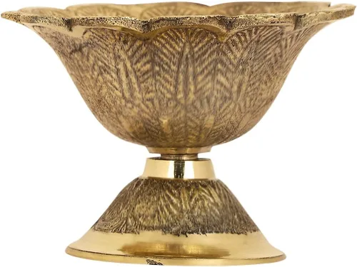 Vista 6 de SATVIK - Lámpara de aceite con forma de flor de latón, diseño grabado en metal Devdas, Diwali, Puja, Pooja, Mandir, lámpara de aceite para templo