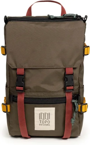 Vista 22 de Topo Designs Rover Pack - Mochila para EDC, excursiones de un día Negro/cuadrícula
