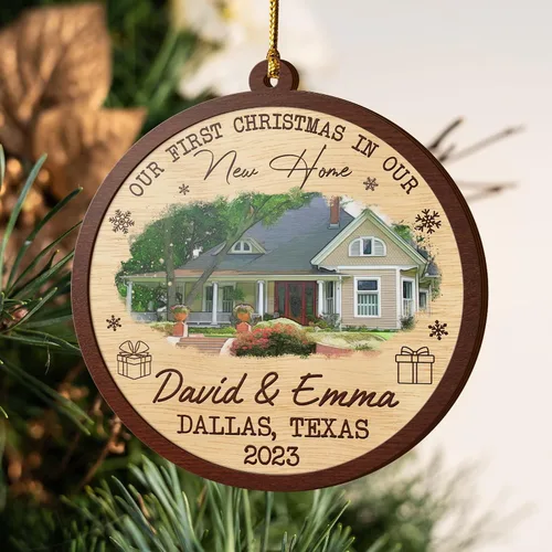 Vista 6 de V VIBEPY Adornos personalizados para casa nueva, adornos de Navidad para el hogar, adornos de madera de Navidad, 3.5 pulgadas, adornos de 3 capas