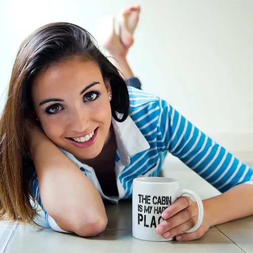 Vista 3 de La Cabina es My Happy Place" Funny Relax # 1 Café Té Blanco Taza de cerámica taza 11oz – Vacaciones Navidad Hanukkah Regalo