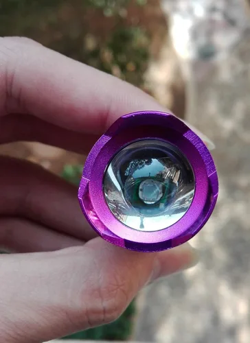 Vista 3 de Linterna ultravioleta ultravioleta ultravioleta de 395 nm, luz negra, LED de alta potencia de 3 modos de 10 yardas de largo alcance, linterna UV