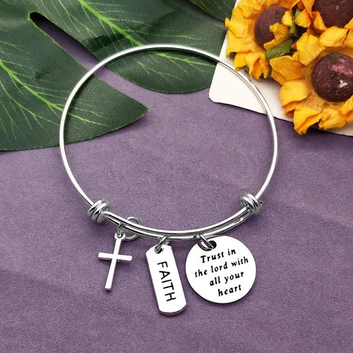 Vista 2 de Pulsera de joyería cristiana para hija, regalos para hija, joyería religiosa, versículo de la Biblia, regalo cristiano inspirador para mujeres, hija